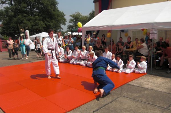 Judovorführung bei dem Feuerwehrjubiläum Wartenberg 2009